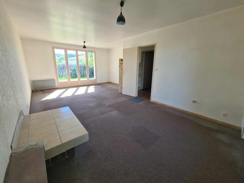 Maison - 90 m² - 5 pièces