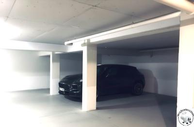Parking / Garage - 12 m²