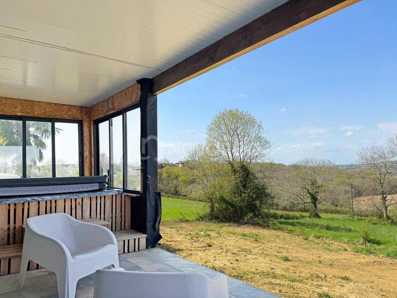 Villa - 166 m² - 7 pièces