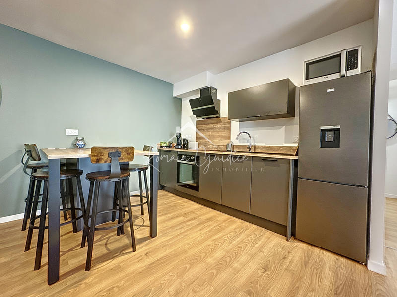 Appartement - 108 m² - 4 pièces