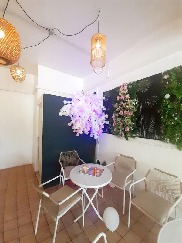 Magasins - 99 m² - 3 pièces