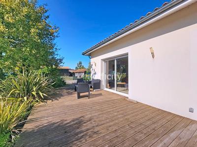 Maison - 105 m² - 5 pièces