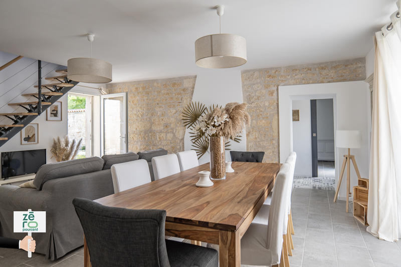 Maison - 209 m² - 7 pièces