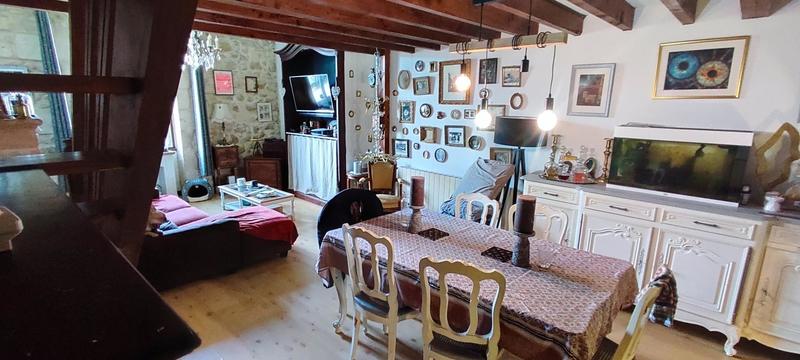 Maison - 298 m² - 11 pièces