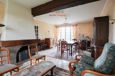 Maison - 95 m² - 5 pièces