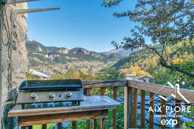 Maison - 438 m² - 12 pièces