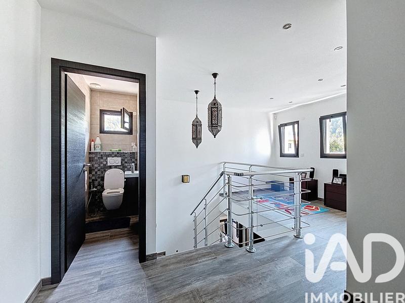 Maison - 160 m² - 6 pièces