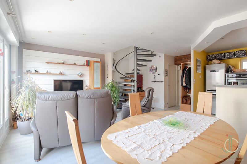 Appartement - 76 m² - 3 pièces