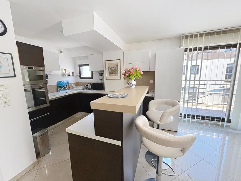 Appartement - 98 m² - 3 pièces