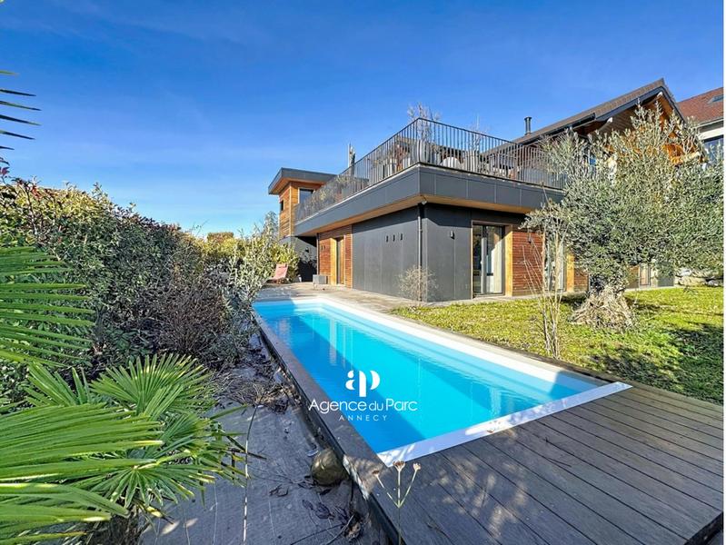 Maison - 178 m² - 6 pièces