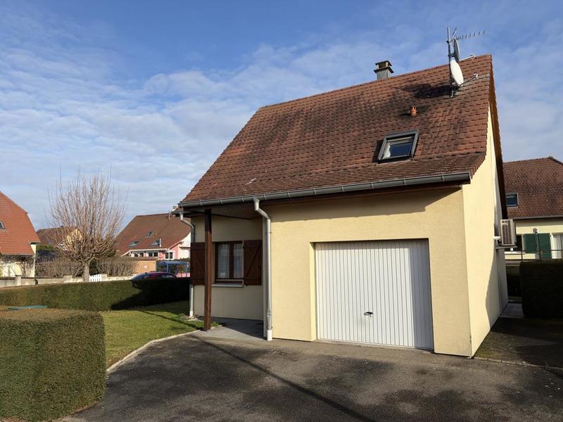 Maison - 92 m² - 5 pièces