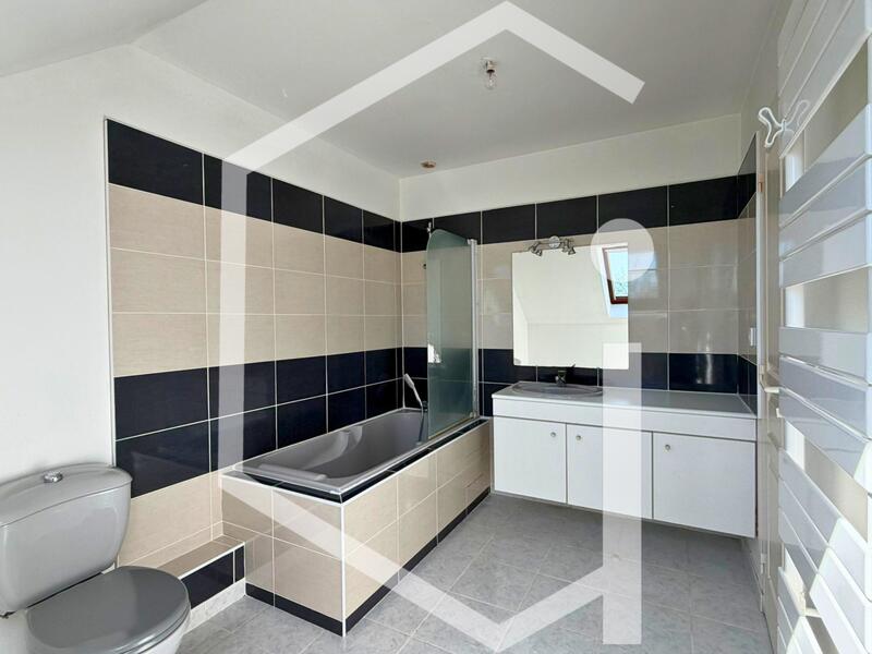 Maison - 125 m² - 5 pièces