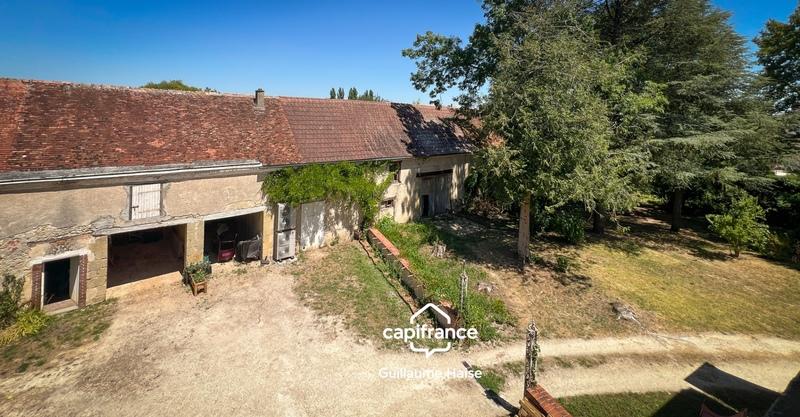 Propriété - 368 m² - 18 pièces