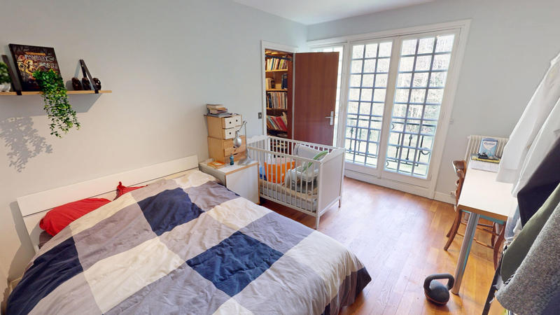 Maison - 206 m² - 9 pièces