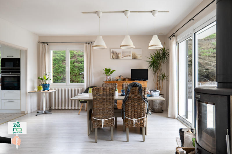 Maison - 204 m² - 8 pièces