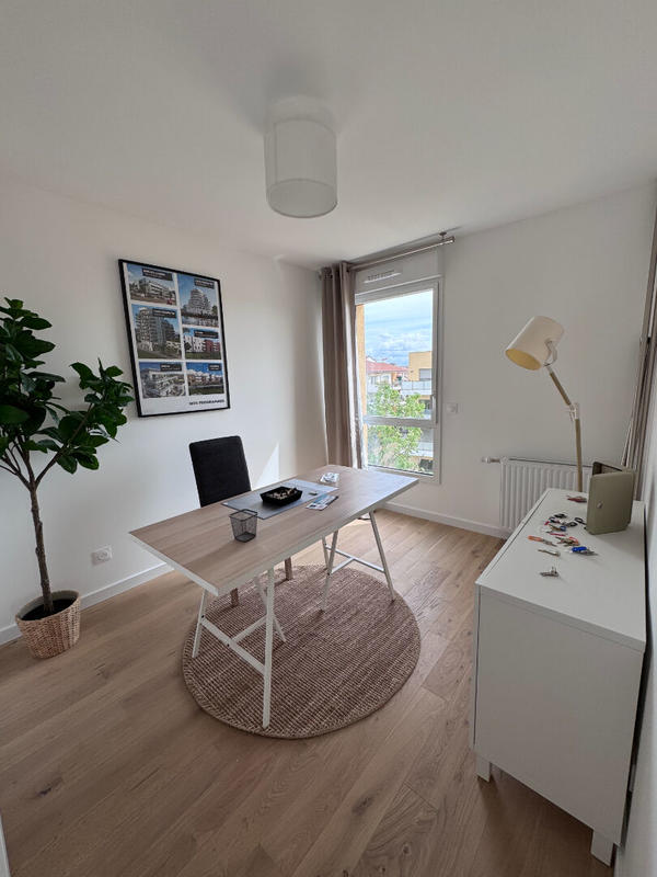 Appartement - 90 m² - 4 pièces