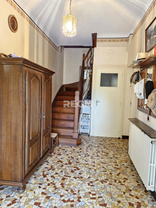 Maison - 140 m² - 5 pièces