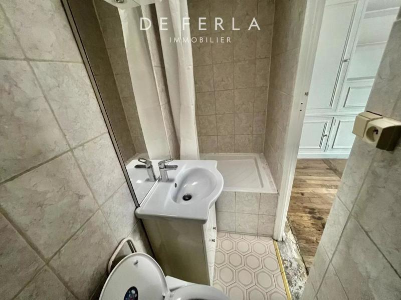 Studio - 13 m² - 1 pièce