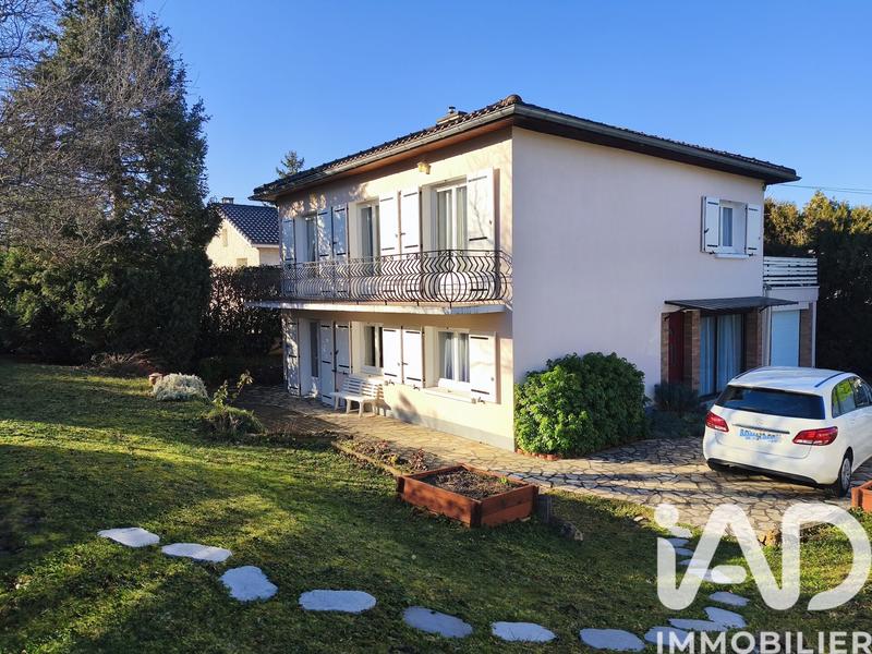 Maison - 140 m² - 6 pièces