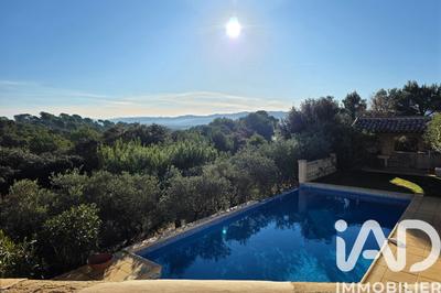 Maison - 182 m² - 7 pièces