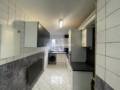 Appartement - 77 m² - 4 pièces