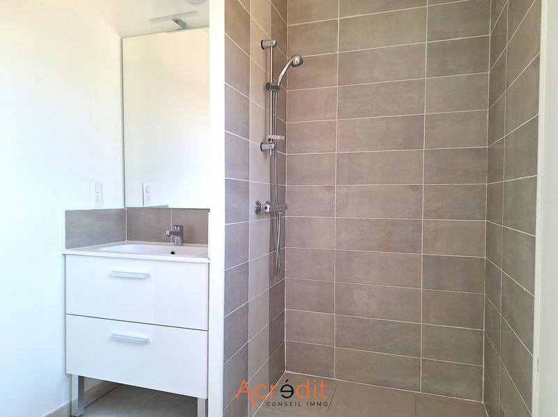 Appartement - 77 m² - 3 pièces