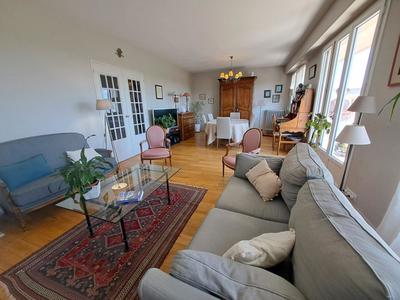 Appartement - 123 m² - 6 pièces