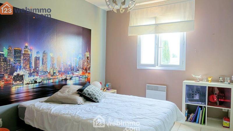 Villa - 90 m² - 4 pièces