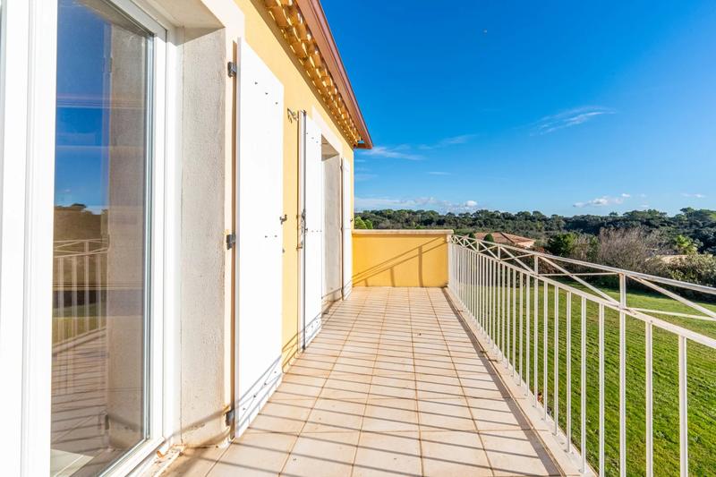 Villa - 143 m² - 5 pièces