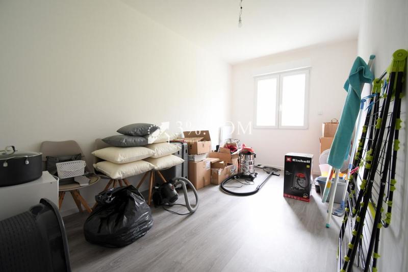 Pavillon - 94 m² - 5 pièces