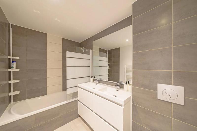 Appartement - 100 m² - 4 pièces