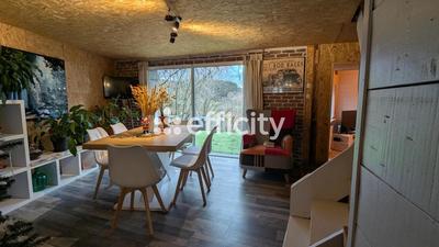 Maison - 92 m² - 6 pièces