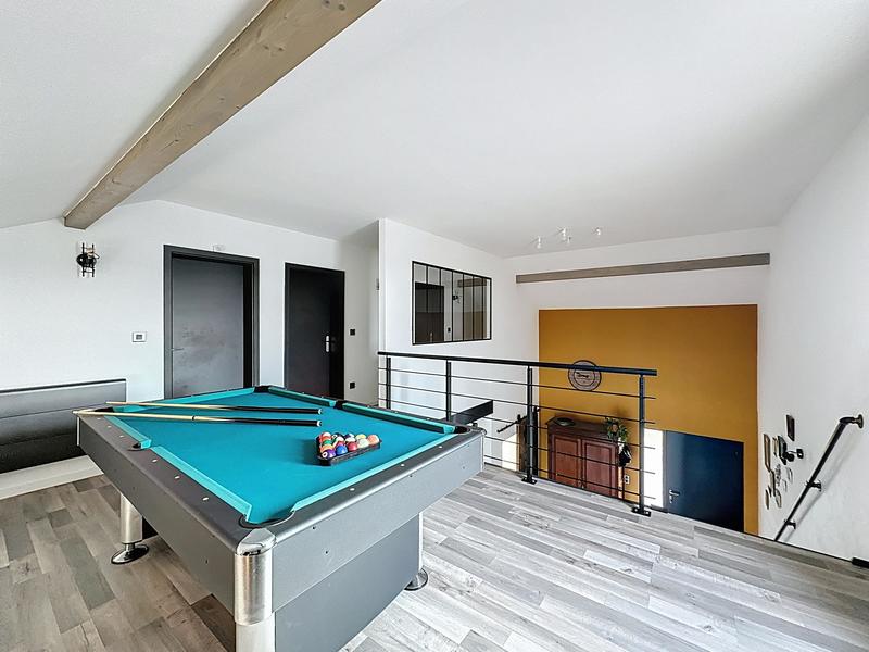 Pavillon - 185 m² - 8 pièces