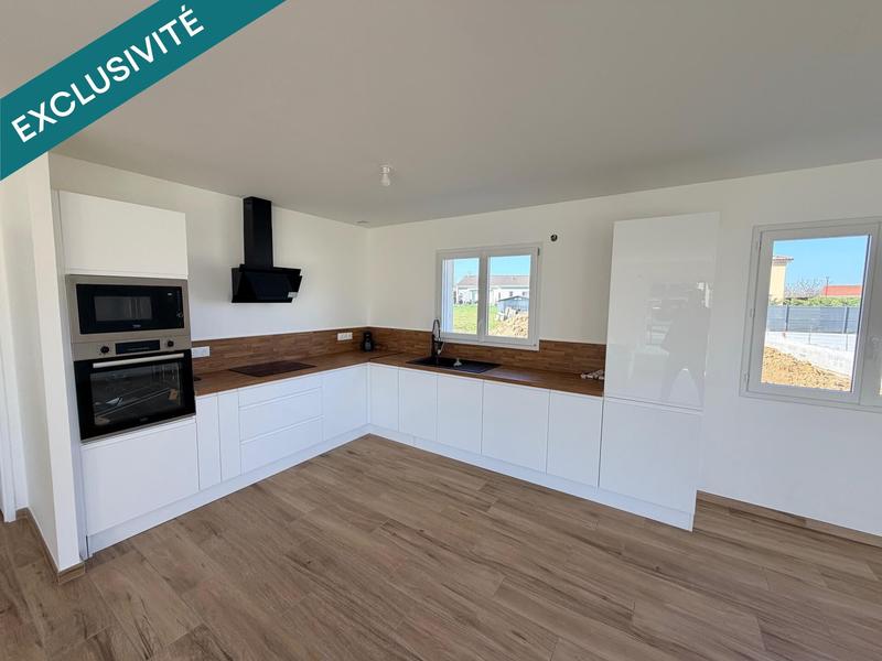 Maison - 101 m² - 4 pièces