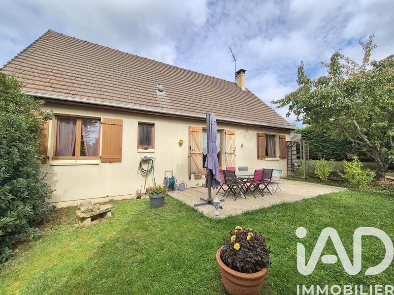 Maison - 90 m² - 5 pièces