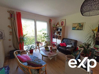 Maison - 214 m² - 9 pièces