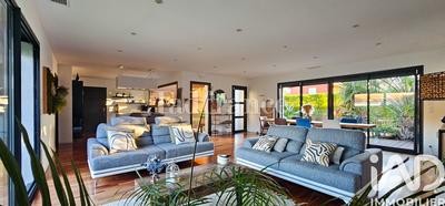 Maison - 147 m² - 6 pièces