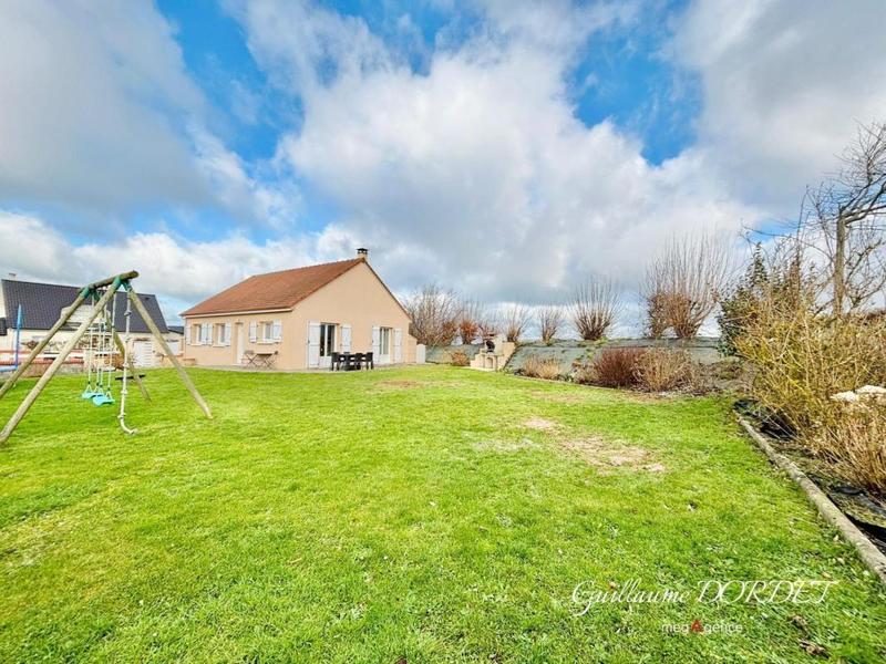 Maison traditionnelle - 90 m² - 4 pièces