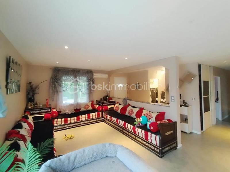 Maison - 107 m² - 4 pièces