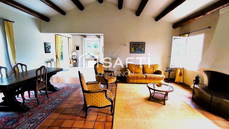 Villa - 175 m² - 6 pièces