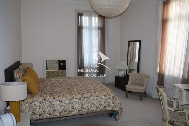 Maison bourgeoise - 483 m² - 14 pièces