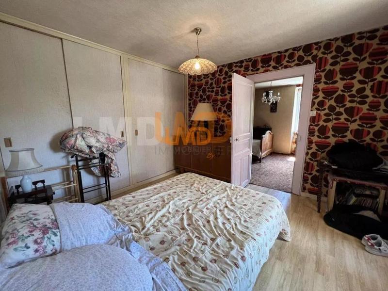 Villa - 237 m² - 8 pièces