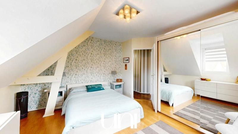 Maison - 190 m² - 5 pièces