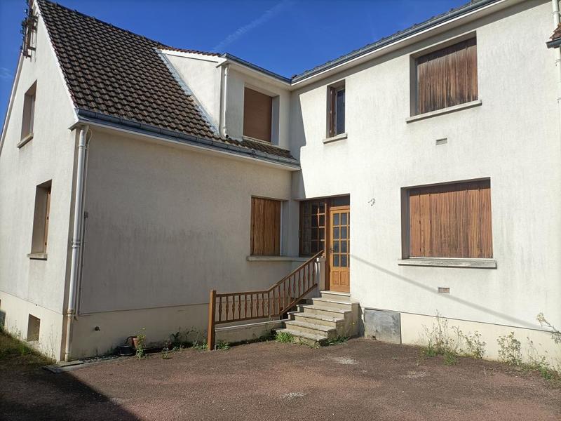 Maison traditionnelle - 170 m² - 7 pièces