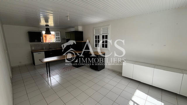 Maison - 87 m² - 4 pièces
