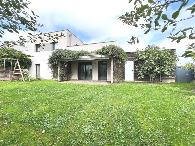 Maison - 108 m² - 5 pièces