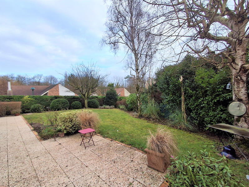 Maison - 180 m² - 8 pièces