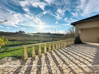 Maison - 105 m² - 4 pièces