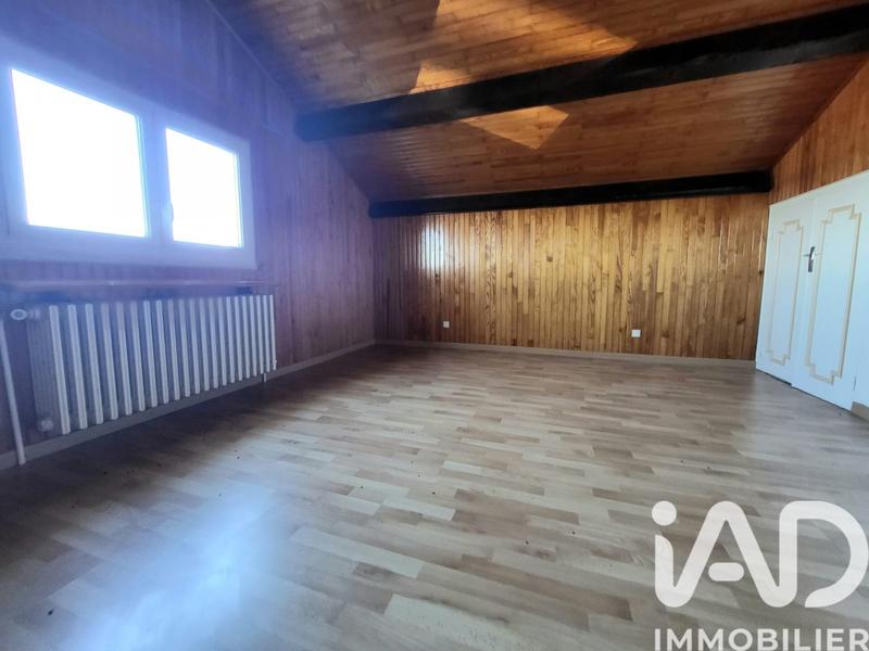 Maison - 237 m² - 7 pièces