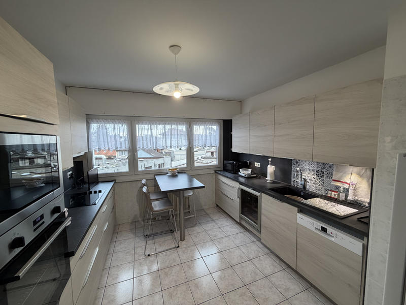 Appartement - 77 m² - 3 pièces